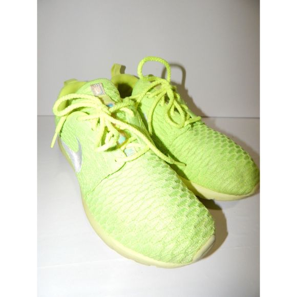 Size 7.5 Women's Nike Roshe NM Flyknit in Volt Green - Picture 7 of 10